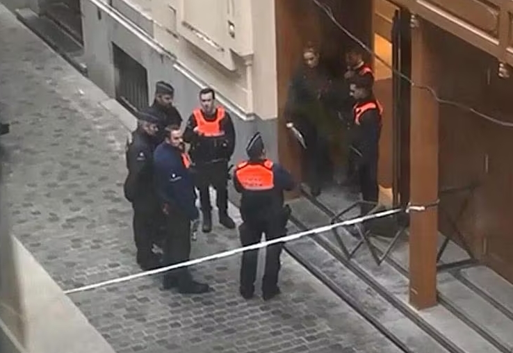 在比利时布鲁塞尔被刺死 狮城男学生遗体运回国火化.png