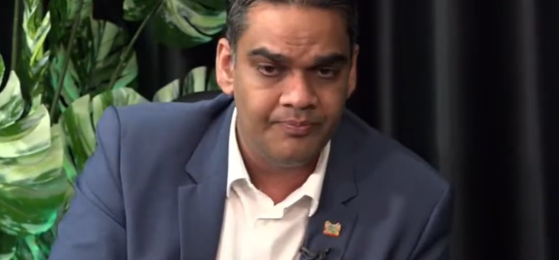 Ramadhin部长表示全民免费医疗服务在苏里南是无法实现的.png