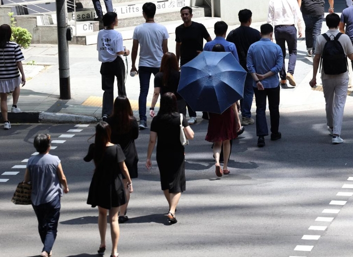 新加坡理工院毕业生就业率下滑约五个百分点