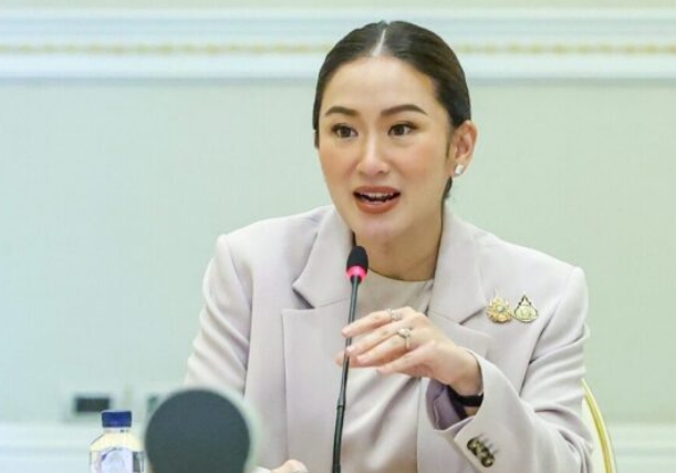 “神奇女侠”佩通坦自信迎战不信任辩论